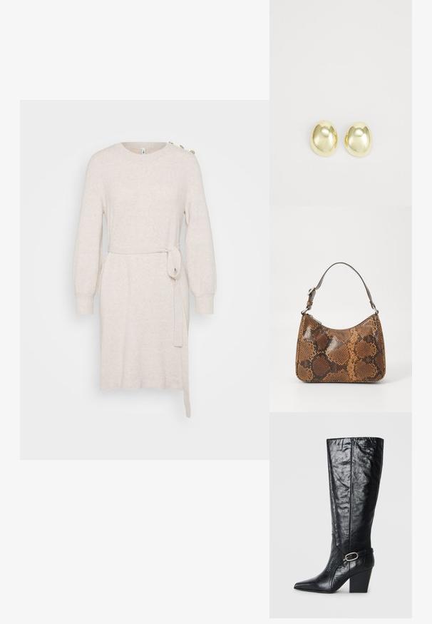Beige Strickkleid mit rundem Ausschnitt, langen Ballonärmeln, Taillengürtel und seitlichem Schlitz. Verfügt über dekorative Knöpfe an der Schulter.; Schwarze kniehohe Stiefel aus glänzendem Leder, mit einer spitzen Zehe, strukturierter Form und einem dekorativen Riemen mit einer silbernen Schnalle.; Kleine Handtasche mit braunem und schwarzem Schlangenledermuster, kurzem verstellbarem Tragegurt und Reißverschluss.; Goldfarbene Metallstanzohrringe mit einer glatten, abgerundeten Form und polierter Oberfläche. Einfaches Design ohne zusätzliche Verzierungen.