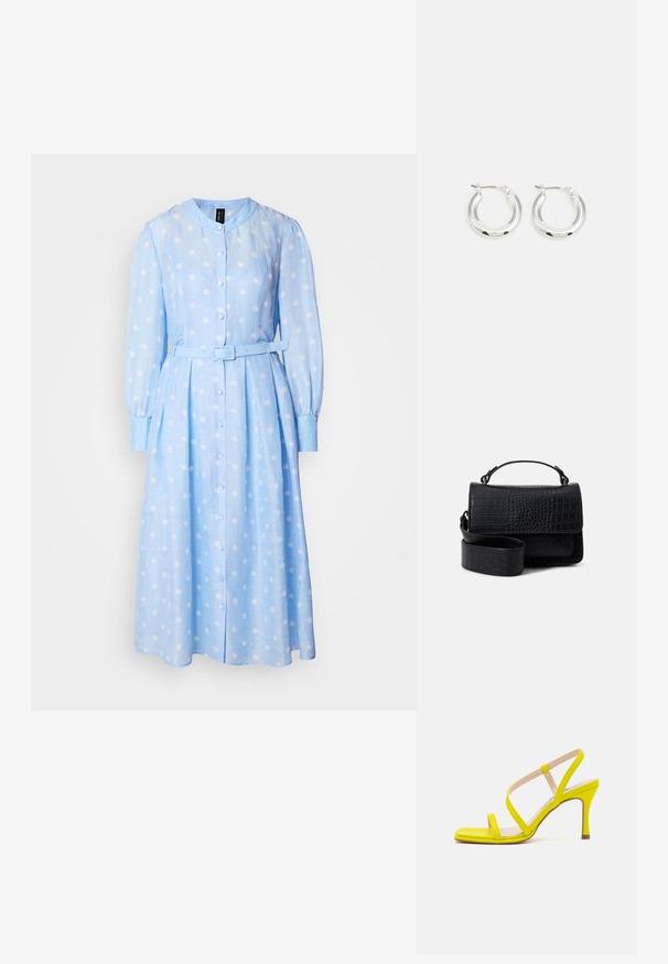 Vestido de manga larga azul claro con lunares blancos, con botones en el frente y cinturón en la cintura. Presenta un cuello redondo y una falda plisada.; Zign LEATHER - Sandalias - yellow; Bolso cruzado negro con textura de cocodrilo, con una correa desmontable y un asa superior, que presenta un cierre de solapa y un acabado suave.; Pendientes de aro de plata con un acabado pulido, que presentan una forma circular y un cierre de gancho. Textura suave con detalles mínimos.