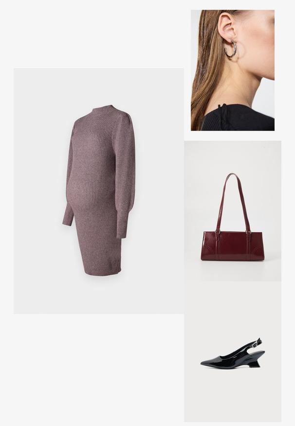 Strickmama-Kleid in staubigem Rosé, mit gerippter Textur, hohem Ausschnitt und langen Ärmeln, entworfen, um über einen wachsenden Bauch zu passen.; Schwarzer Slingback-Schuh aus Lackleder mit spitzer Spitze und niedrigem, schrägem Blockabsatz auf einfachem hellem Hintergrund.; Burgunderfarbene Handtasche aus glänzendem Material, rechteckige Form, mit zwei Schulterriemen und subtilen, geschwungenen Akzenten an der Vorderseite.; Silberne Creolen mit polierter Oberfläche, die kleine goldene Akzentdetails und eine runde Form aufweisen, am Ohrläppchen getragen.
