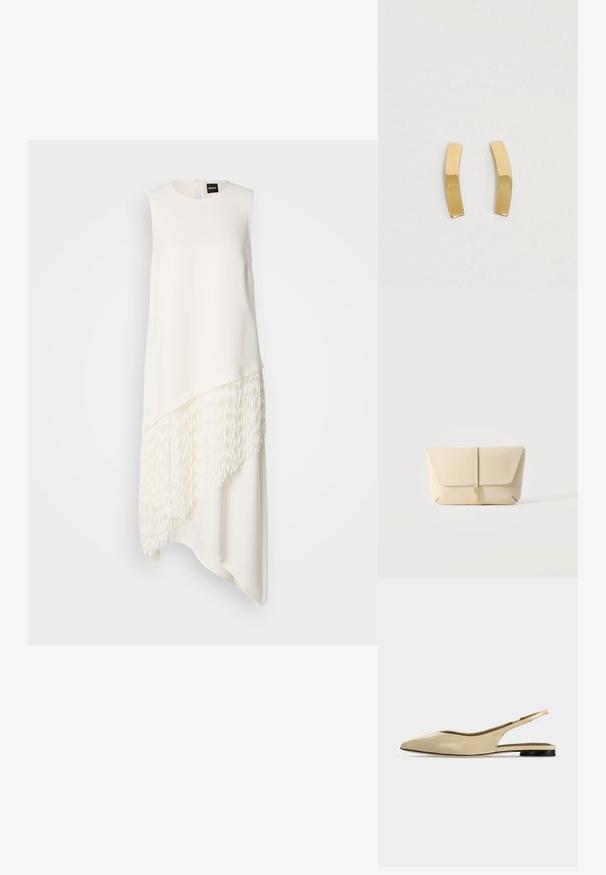 Robe blanche sans manches avec un ourlet asymétrique, dotée d'un détail de franges texturées en bas et d'un col rond à l'arrière.; Chaussure plate beige à bout pointu avec bride arrière, petit talon noir et finition en cuir lisse, vue de côté sur un fond uni.; Pochette en cuir beige avec rabat avant et fermeture par sangle verticale, sur un fond clair uni.; Boucles d'oreilles en métal doré avec un design cintré et allongé. La surface est lisse et polie, arborant un style minimaliste.