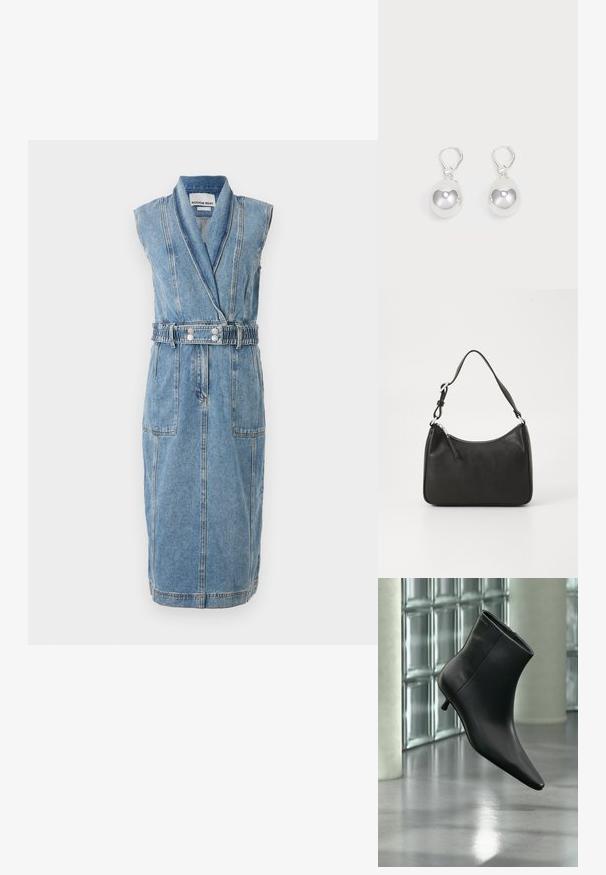 Vestido de mezclilla con un escote en V pronunciado, diseño sin mangas, cintura ajustada con cinturón, dos bolsillos frontales y costuras en contraste. Color azul claro.; Botín negro de cuero con punta puntiaguda y tacón bajo estilo kitten, mostrado en ángulo sobre un suelo pulido y con una pared de bloques de vidrio de fondo.; Bolso de mano de cuero negro con forma curvada, una sola correa, cierre de cremallera y marcas sutiles en la parte frontal. Textura suave, diseño minimalista.; Pendientes de plata en forma de gota con superficies redondas y reflectantes colgando de cierres de palanca. El fondo es blanco liso.