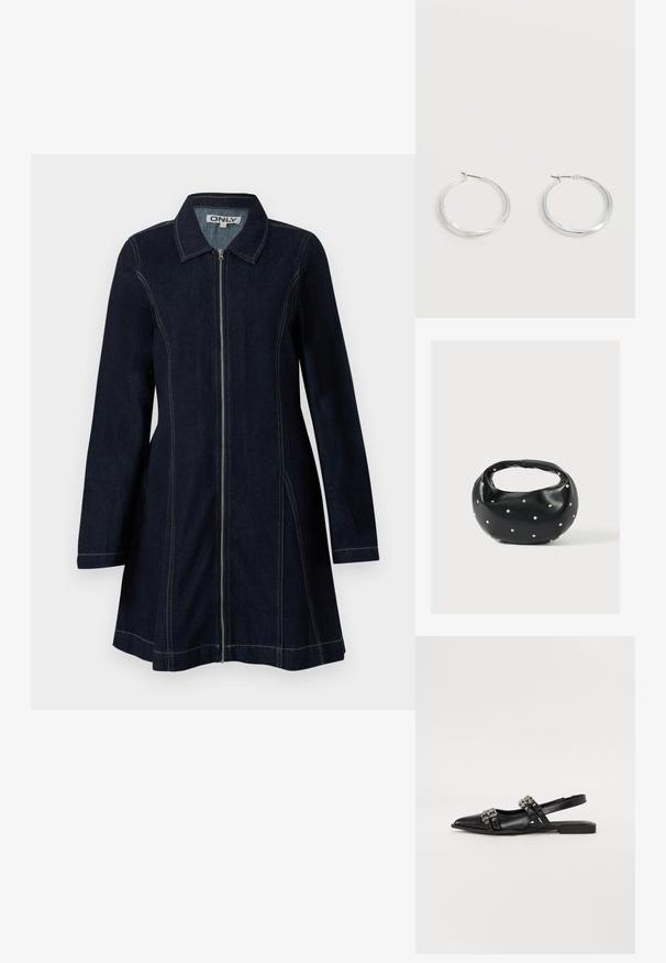 Mørkeblå denimjakke med lynlås fortil, spids krave, lange ærmer og kontrasterende gul syning på sømme og kanter.; Even&Odd by Zalando Slingback-ballerinasko - black; Sort læderhåndtaske med en rundet form, dekoreret med sølvnitter, og et kort håndtag. Glat tekstur og lynlåslukning.; Sølvfarvede metaloorringe med glat, let buet overflade og låsemekanisme på en ensfarvet hvid baggrund.