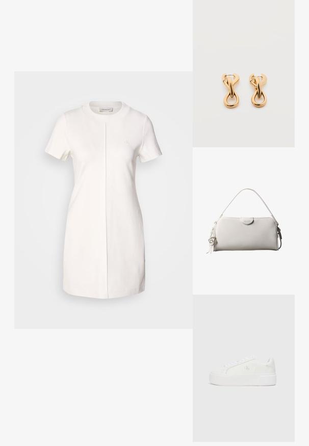 Calvin Klein Jeans MILANO T SHIRT DRESS - Jerseykjole - tofu; Hvide platform sneakers med en glat læderoverdel, rund tå, hvide snørebånd og diskret logo-detalje på siden. Flad gummisål.; Hvid rektangulær Calvin Klein håndtaske med enkelt håndtag, minimalistisk design og dekorative kvaster med geometrisk metalvedhæng på siden.; Par af skinnende guldfarvede hoop-øreringe med snoet, flettet design på en enkel hvid baggrund.