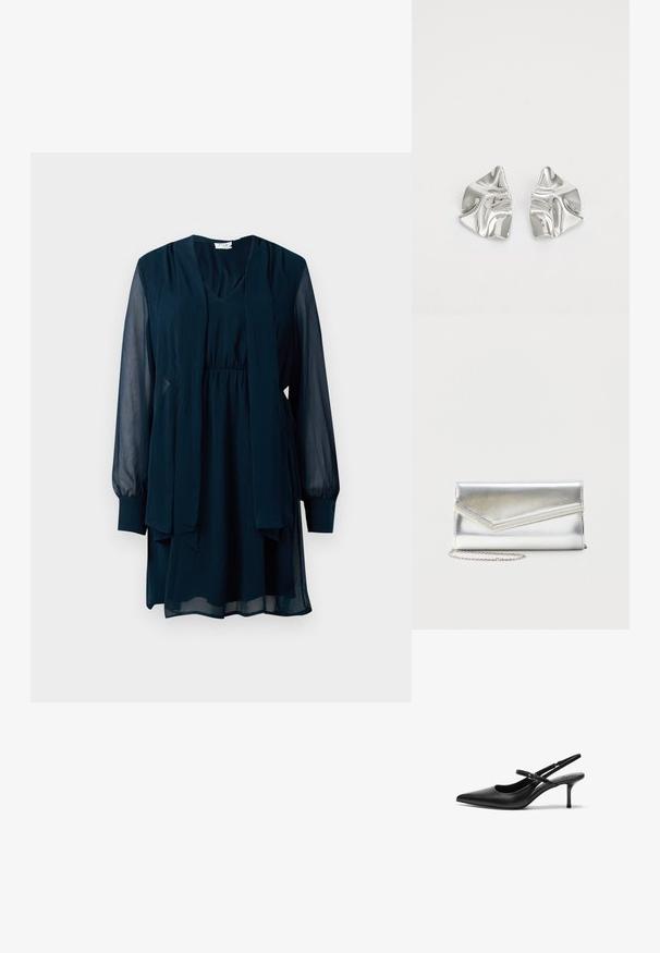 Vestido azul marino de manga larga con mangas transparentes, escote en V, cintura ceñida y detalle de bufanda larga adjunta en la parte delantera.; Zapatos de tacón slingback de cuero negro con punta afilada, correa ajustable delgada y un tacón de aguja de aproximadamente 5 cm, textura suave.; Bolso clutch plateado brillante con solapa de estilo sobre y adorno decorativo, pequeña correa de cadena plateada, sobre fondo liso claro.; Pendientes de metal plateado con un diseño ondulado y escultórico, que presentan un acabado pulido y formas irregulares, destacando una estética contemporánea.