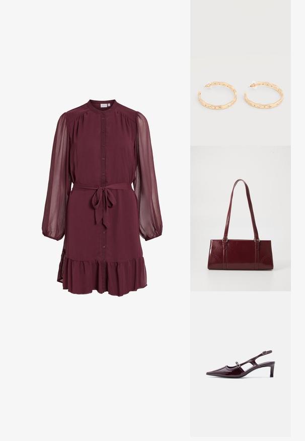 Langärmliges Burgunder-Kleid mit durchgehendem Knopfleiste vorne, transparenten, aufgepufften Ärmeln, Taillengürtel zum Binden und detailreichem Rüschensaum.; Bordeauxfarbener Slingback-Schuh aus Lackleder mit spitzer Zehenpartie, niedrigem Absatz und doppelten verstellbaren Schnallenriemen.; Burgunderfarbene Handtasche aus glänzendem Material, rechteckige Form, mit zwei Schulterriemen und subtilen, geschwungenen Akzenten an der Vorderseite.; Creolen in Goldoptik mit unregelmäßigem Wellenmuster und eingelassenen klaren Kristallakzenten, befestigt mit Kunststoffrücken.