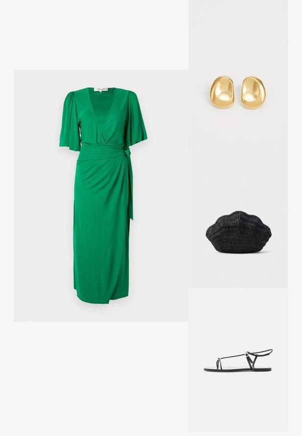 Vestido envolvente verde hecho de una tela suave y ligera. Presenta un escote en V, mangas cortas abullonadas y un lazo en la cintura que acentúa la silueta definida.; Sandalia plana negra con tiras finas, una lazada para el dedo y una hebilla ajustable en el tobillo sobre un fondo gris claro.; Bolso de mimbre negro con forma de concha de vieira con parte superior curva y textura tejida sobre un fondo liso.; Pendientes de studs en color dorado con una forma suave y redondeada y una superficie reflectante, que exhiben un diseño minimalista y sin patrones visibles.