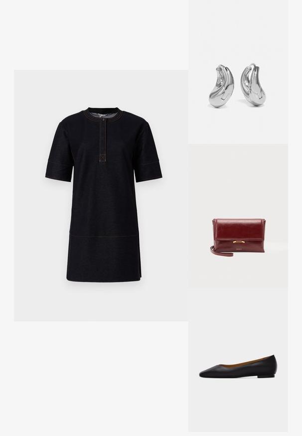 Robe noire à manches courtes en tissu denim, dotée d'un col rond, d'une patte de boutonnage et de détails de couture orange contrastés.; Chaussure plate en cuir noir à bout pointu avec talon bas et finition lisse, vue de côté sur un fond gris clair.; Petit sac pochette en cuir bordeaux avec fermeture à rabat, accent doré et bracelet poignet, posé sur un fond uni.; Boucles d'oreilles en argent en forme de créoles avec une finition incurvée et brillante, et un design sans couture. Équipées d'une fermeture à charnière pour un port sécurisé.