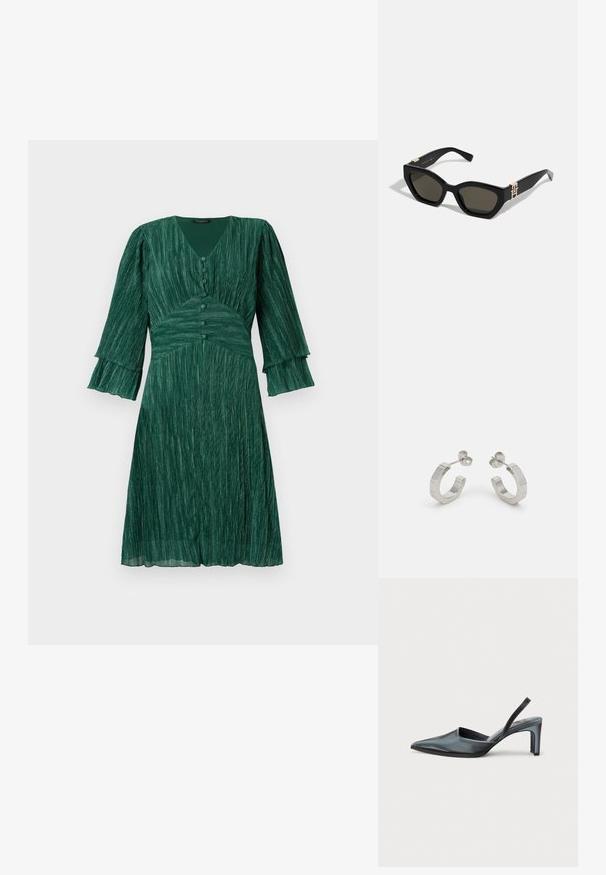 Groen geplooid jurk met een V-hals, drie-knoopsluiting en uitlopende mouwen. Gemaakt van een gestructureerd materiaal, heeft het een fitted taille en een vloeiende rok.; Zwarte slingback hak met een puntige neus, een gladde satijnen afwerking en een slanke hak van 7,5 cm. Open zijkantontwerp met minimale stikdetails.; Tommy Hilfiger Zonnebril - black; Zilveren metalen hoepel oorbellen met een gestructureerd ontwerp, voorzien van een kleine post achter en branding op een van de hoepels. Ronde vorm met een gepolijste afwerking.