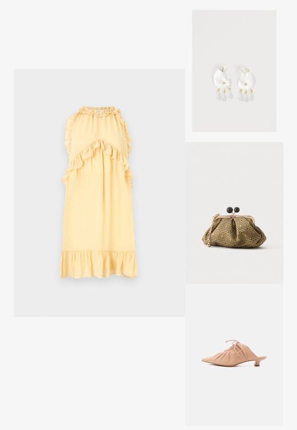 Hofmann Copenhagen SASHA - Jurk - butter cream; Beige leren damesmuiltje met puntige neus, geplooide bovenzijde, trekkoord en lage kittenheel, afgebeeld op witte achtergrond.; Kleine clutch tas met goud-zwart geometrisch patroon, goudkleurig metalen frame, zwarte bolsluiting en een korte gouden kettingband.; Duidelijke hars oorbellen in schelpvorm met kleine gouden accenten en drie hangende doorschijnende druppelvormige bedels aan elk oorbel.