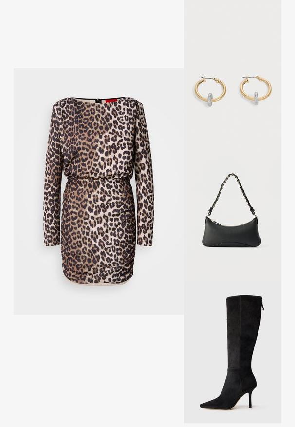 Vestido de estampado de leopardo con mangas largas, escote redondo, detalles fruncidos y silueta ajustada. Fabricado con un tejido suave y elástico.; Botín negro de tacón alto hecho de material texturizado, con punta afilada y un diseño ajustado que se extiende hasta la mitad de la pantorrilla, con cierre de cremallera.; Bolso de hombro de cuero negro con forma rectangular curvada, cadena dorada entrelazada en una correa negra trenzada y cierre superior con cremallera.; Par de pendientes de aro en tono dorado con pequeño detalle de aro en tono plateado en cada uno, expuestos sobre un fondo gris claro.