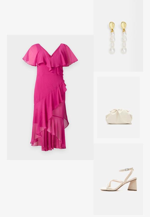 Fuchsia kjole med V-udskæring, flagrende ærmer og lagdelte volanger. Fremstillet af letvægtsstof, med asymmetrisk kant og struktureret fald.; Beige åben tå sandal med blokhæl, krydsede remme og justerbar ankelrem med sølvspænde.; Blød, cremefarvet læder clutch taske med samlet, rynket design og en tynd skulderrem, der hviler foran på en ensfarvet baggrund.; Guldtonede øreringe med en klynge af uregelmæssige hvide perler, med en glat, rund stud foroven og varierede perlestørrelser.