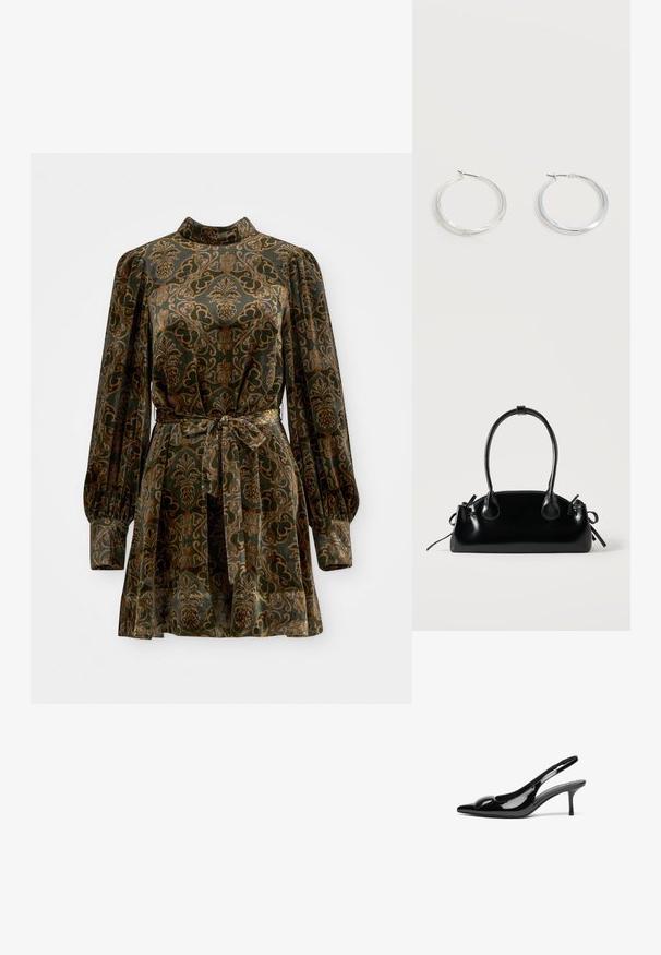 Fluwelen jurk met lange pofmouwen, hoge hals en een ceintuur in de taille. Kenmerkt zich door een groene basis met ingewikkelde gouden en bruine bloemenpatronen.; Zwarte gepatineerde leren slingback hakken met een puntige neus en een glanzende afwerking. Heeft een slanke hak en een ronde accent op de bovenkant.; Kleine zwarte glanzende handtas met twee lange hengsels en zijkant trekkoord details op een effen lichte achtergrond.; Zilverkleurige metalen creolen oorbellen met een glad, licht gebogen oppervlak en sluitingen met haaksluiting op een effen witte achtergrond.