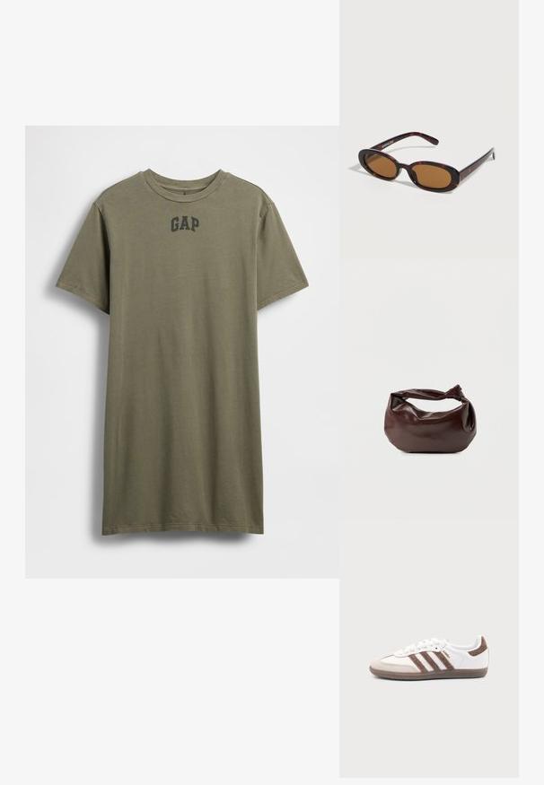 Olivenfarvet bomuld t-shirt med korte ærmer, rund halsudskæring og sort "GAP" logo centreret på brystet. Enkel design, ensfarvet.; Hvid Adidas Samba sneaker med brune ruskindstriber, brun gummisål og beige ruskindståhætte, vist fra ydersiden på en ensfarvet baggrund.; Ovalformede solbriller med skildpaddemønster, brune tonede linser og tynde stænger, der hviler på en hvid overflade.; Mørkebrun læder skuldertaske med en blød, afslappet form og et snoet knudehåndtag på en ensartet hvid baggrund.