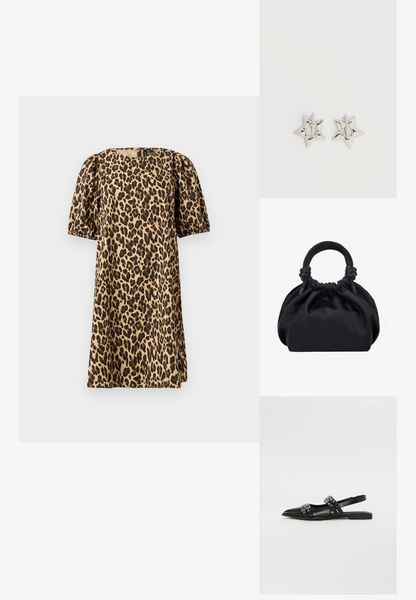 Vestido de estampado leopardo fabricado en tejido suave. Presenta un cuello redondo, mangas cortas abullonadas y una silueta en A. Los colores incluyen marrón claro y negro.; Even&Odd Bailarinas con tira trasera - black; Bolso de mano de tela negra suave con parte superior fruncida y asas acolchadas circulares atadas con nudos a cada lado.; Pendientes de aro plateados en forma de estrella con un acabado liso y pulido sobre un fondo blanco liso.