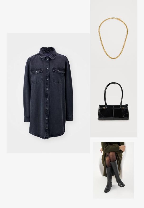 Mørk denim skjorte med krave, lange ærmer, frontknapper og to brystlommer. Har en let løs pasform og buet nederkant.; Knæhøje sorte læder støvler med firkantet tå og blokhæl, vist med en model siddende i en olivengrøn frakke. Glat tekstur, minimal detaljer.; Glansfuld sort rektangulær håndtaske med to tynde skulderremme og små guldbeslag foran.; Guld kædedesign med sammenflettede led, glat overflade og lås. Har justerbar længde for tilpasning af pasform.