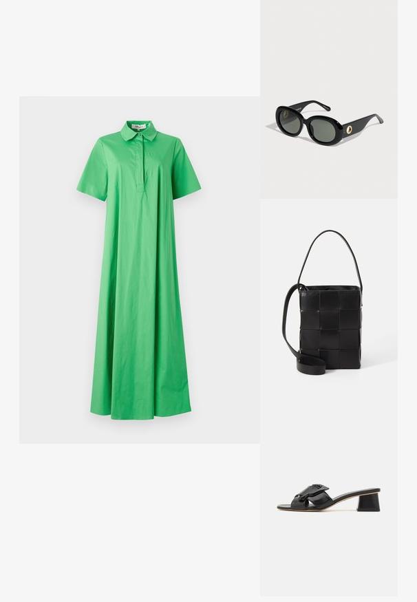 Groene katoenen jurk met een kraaghalslijn, korte mouwen en een ontspannen, vloerlange silhouet. Gladde textuur zonder zichtbare patronen.; Zwarte leren schuifsandalen met een brede band met kettingdetail, open teen en een geometrische hoge hak. Gladde textuur en minimalistisch ontwerp.; Zwarte ovalen zonnebril met dikke monturen en donkere glazen, met kleine gouden cirkelvormige accenten op de pootjes, getoond op een witte achtergrond.; Zwarte leren tas met een geweven ontwerp. Rechthoekige vorm, korte handgreep en verstelbare schouderband. Soepele textuur met een matte afwerking.