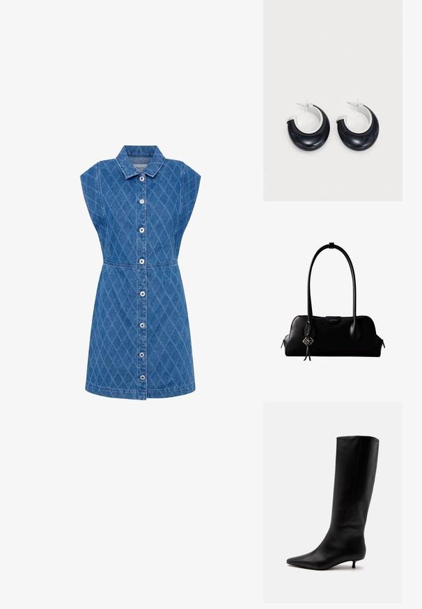 Denim jurk met een kraag, diamantpatroon textuur, cap mouwen en knoopsluiting aan de voorkant. Blauwe kleur, getailleerd bij de taille, knielang.; Zwarte leren kniehoge laars met puntige neus en lage kittenhak tegen een effen lichte achtergrond.; Zwarte leren Calvin Klein handtas met lange hengsels, een logo-label aan de voorkant en een zilverkleurige geometrische hanger die aan één hengsel hangt.; Zwarte hars oorbellen in de vorm van een ring met een glanzende afwerking en accenten van zilverkleurig metaal. Cirkelvormig met een uitsparing en een sluiting met post.