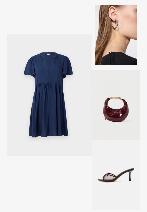 Dunkelblaues Kleid mit kurzen Puffärmeln, V-Ausschnitt und geraffter Taille. Hergestellt aus weichem, leichtem Stoff mit fließendem Design.; Brauner offener Mule-Schuh mit mittelhohem Stilettoabsatz, transparentem Mesh-Obermaterial und kleinem Schleifendetail oben.; Burgunderfarbene Kunstleder-Handtasche mit runder Form, gerafften Details und einem goldfarbenen Metallgriff. Glatte Textur und glänzende Oberfläche.; Silberne Creolen mit polierter Oberfläche, die kleine goldene Akzentdetails und eine runde Form aufweisen, am Ohrläppchen getragen.
