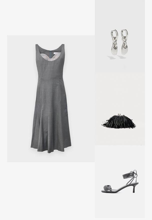 Robe grise sans manches avec un décolleté en rond, jupe évasée et fermeture éclair dissimulée au dos. Fabriquée en tissu texturé avec une doublure lisse.; Sandale à talon en cuir gris avec une bride nouée sur les orteils et des lacets enroulants autour de la cheville, sur un talon moyen et fin, sur fond blanc.; Pochette noire à franges avec fermoir argenté et chaîne, sur un fond clair uni.; Boucles d'oreilles en argent avec des maillons ovales allongés, présentant une finition polie et un pendentif tombant texturé. Design simple avec des bords lisses.