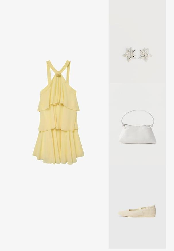 Vestido amarillo de capas con un diseño fluido, que presenta tirantes finos y una parte trasera fruncida. Acentuado con un detalle de flor en los tirantes.; Bailarinas beige con un exterior de cuero liso, punta en forma de almendra y una correa elástica en el empeine, con detalles de costura sutiles.; Bolso de mano de cuero blanco tejido con asa redondeada y extremos de la correa anudados, exhibido sobre un fondo liso.; Pendientes de aro plateados en forma de estrella con un acabado liso y pulido sobre un fondo blanco liso.