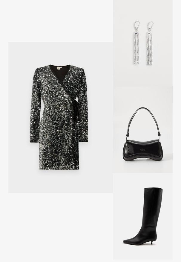 Robe portefeuille noire couverte de paillettes argentées, avec des manches longues, un décolleté en V, une taille cintrée avec un lien, et un contraste de finitions noires.; Botte noire en cuir jusqu'au genou avec bout pointu et petit talon kitten sur un fond clair uni.; Sac à main en vernis noir avec une forme courbée, une poignée unique et un fond arrondi. Présente un détail de logo discret à l'avant.; Boucles d'oreilles en argent avec deux barres allongées, chacune sertie de petites pierres en strass transparentes dans un motif linéaire. Fermeture à crochet.