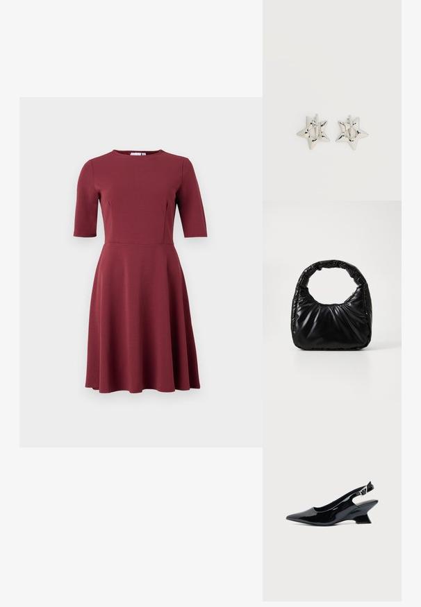 Burgunderfarbendes Kleid mit rundem Ausschnitt, kurzen Ärmeln, tailliertem Oberteil und ausgestelltem Rock. Hergestellt aus glattem Stoff ohne sichtbare Muster oder Verzierungen.; Schwarzer Slingback-Schuh aus Lackleder mit spitzer Spitze und niedrigem, schrägem Blockabsatz auf einfachem hellem Hintergrund.; Schwarze gepolsterte Handtasche mit einem runden Griff, die eine glatte, glänzende Oberfläche und eine weiche, gestepfte Textur aufweist. Keine sichtbare Hardware oder Akzente.; Silberne, sternförmige Creolen mit einer glatten, polierten Oberfläche auf weißem, schlichtem Hintergrund.