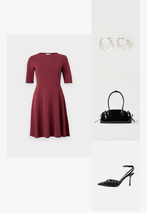 Burgunderfarbendes Kleid mit rundem Ausschnitt, kurzen Ärmeln, tailliertem Oberteil und ausgestelltem Rock. Hergestellt aus glattem Stoff ohne sichtbare Muster oder Verzierungen.; Schwarzer, spitzer High-Heel-Schuh mit geschwungenen Kanten, Metallösen, Schnürung vorne und Knöchelriemen mit Schnallverschluss.; Kleine schwarze glänzende Handtasche mit zwei langen Griffen und seitlichen Kordelzug-Details vor einfachem hellem Hintergrund.; Silberne Creolen mit drei geschichteten halbkreisförmigen Bändern, eines davon verziert mit kleinen klaren Kristallen auf hellem Hintergrund.