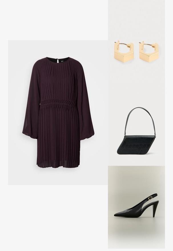 Robe de couleur prune avec de longues manches plissées, un corsage ajusté et une taille smockée. Elle dispose d'un col rond et d'une ouverture en forme de clé au dos.; Escarpin à bride arrière en cuir noir avec bout pointu, boucle dorée et talon effilé sur un fond neutre.; Sac d'épaule en cuir noir de forme triangulaire, avec un logo embossé et une seule bandoulière réglable. Design minimaliste avec une texture lisse.; Une paire de petites boucles d'oreilles géométriques en ton or avec des bords angulaires et des fermoirs à tige sur un fond clair.