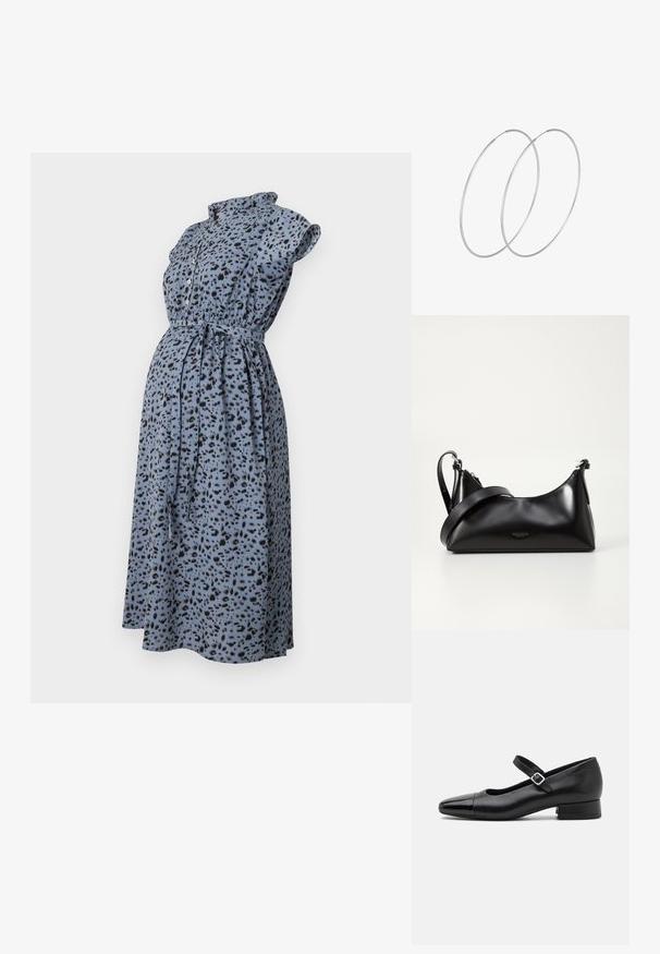 Vestido de maternidad de tela azul claro con estampado de lunares negros, mangas cortas, cuello con solapa y cinturón en la cintura para un ajuste ajustable.; Zapatos Mary Jane de cuero negro con puntera de charol, correa de tobillo ajustable y tacón bajo. Textura suave y diseño elegante.; Bolso de mano de cuero negro con una textura suave. Cuenta con una correa ajustable y un diseño elegante y minimalista con cierre de cremallera.; Pendientes de aro plateados con un diseño minimalista. Forma circular, textura suave y perfil delgado. Livianos con un acabado pulido.