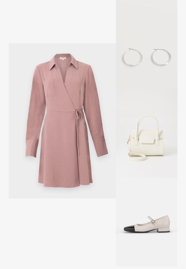 Vestido cruzado en rosa empolvado con mangas largas, cuello y lazo lateral. Presenta un bolsillo en el pecho y una textura suave.; Zapato estilo Mary Jane en cuero crema con puntera de charol negro. Presenta una punta redonda, tirante en el tobillo con una hebilla cuadrada y un tacón bajo y cuadrado.; Bolso pequeño blanco con doble asa, solapa frontal y correa de hombro desmontable con cierre dorado sobre fondo blanco liso.; Pendientes de aro de metal plateado con superficie lisa y ligeramente curvada y cierre de tipo mosquetón sobre un fondo blanco liso.
