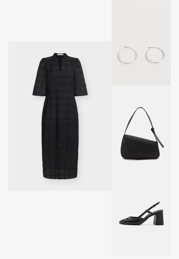 Schwarzes, knieumspielendes Kleid aus leichtem, strukturiertem Stoff mit Karomuster, ausgestattet mit kurzen Puffärmeln und einem Ausschnitt mit Schlitz.; Schwarzer Lackleder-Slingback-Absatzschuh mit spitzer Zehe, Blockabsatz und verstellbarem Riemen. Glatte Textur und minimalistisches Design.; Schwarze Lederhandtasche mit dreieckiger Form, schrägem Klappdeckel und rundem Oberhandgriff. Verfügt über eine glatte Textur und minimalistische Designdetails.; Silberne Metallcreolen mit glatter, leicht gebogener Oberfläche und Klappverschluss vor schlicht weißem Hintergrund.