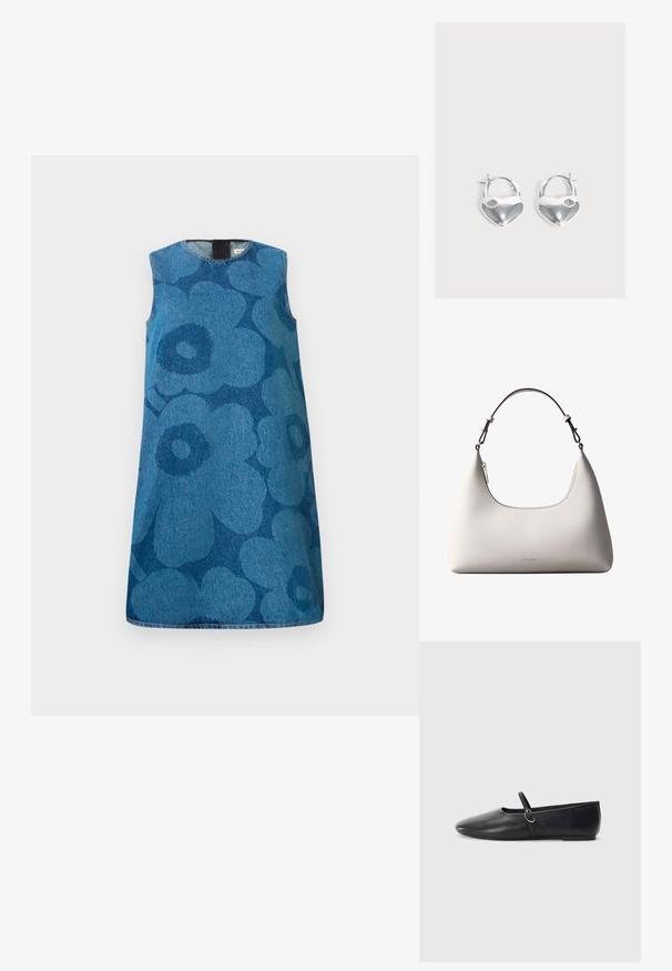 Robe en denim sans manches avec un motif floral dans des nuances variées de bleu. Présente un col rond et une coupe droite.; Ballerines noires en cuir avec un bout pointu, une semelle plate et une petite sangle avec un détail de boucle en argent.; Sac à bandoulière en cuir couleur crème de Calvin Klein avec bord supérieur incurvé, fermeture éclair argentée et sangle ajustable brun foncé.; Paire de boucles d’oreilles créoles en forme de cœur argentées brillantes avec petits détails de serrure sur un fond clair uni.