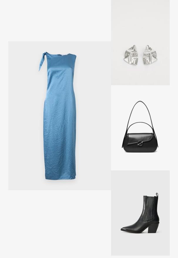 Asymmetrisches blaues Satin-Kleid mit einem einzelnen Schulterträger und einem Bindedetail, das eine figurbetonte Silhouette und einen mittellangen Saum hat.; Schwarze Lederstiefelette mit spitzer Zehenform, gerippten Seitenpaneelen und einem klobigen Absatz, vor einem strukturierten Fliesenboden.; Schwarze Lederschultertasche mit einer geschwungenen Klappe, die durch einen runden Metallverschluss gesichert ist, und einem schlanken, verstellbaren Riemen.; Silberne Metallohrringe mit einem wellenförmigen, skulpturalen Design, das eine polierte Oberfläche und unregelmäßige Formen aufweist, die eine zeitgenössische Ästhetik betonen.