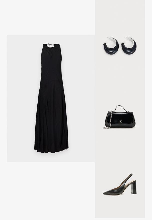 Sort maxikjole med halterneck, der har en bundet ryg, flydende form og en tekstureret overflade, som tilføjer subtilt detalje.; Sort læder peep-toe slingback sko med høj blokhæl og beige indvendig foring mod en ensfarvet lys baggrund.; Sort læderhåndtaske med en kædestrop, struktureret form og et sølvlogo. Glat overflade med flaplukning.; Sorte harpiks hoops øreringe med en skinnende overflade og silvertone hardware detaljer. Cirkulær form med en udskæring og stift-bagside lukning.