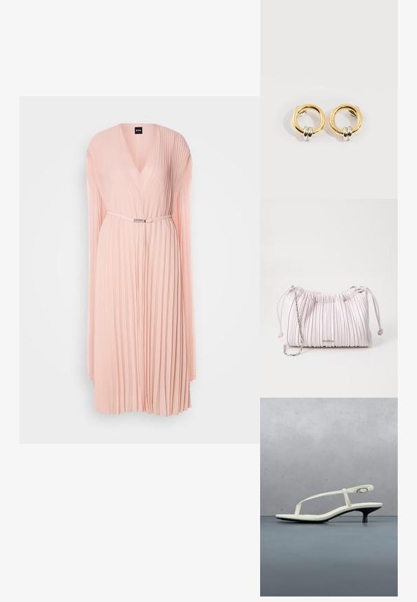 Faltenkleid aus weichem pinken Stoff mit tiefem V-Ausschnitt. Verfügt über lange Ärmel und eine taillierte Taille mit einem Gürteldetail in Silberfarbe.; Weiße Riemchenpantolette mit kitten heel und spitz zulaufender Zehenpartie, schwebt über einem Holzkachelboden im Freien mit verschwommenem Pflanzen- und Wandhintergrund.; Rosa gefaltete Handtasche aus Kunstleder mit einem Kordelzugverschluss und einem Schulterriemen aus silberner Kette. Glatte Textur, kompakte Form.; Goldene runde Ohrringe mit jeweils zwei kleinen silbernen Ringen, die dezent gravierte Markennamen zeigen, vor weißem Hintergrund platziert.