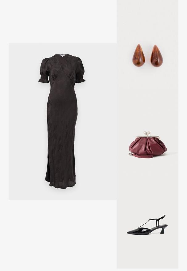 Vestido negro con diseño cruzado, mangas cortas abullonadas y silueta ajustada. Presenta una tela texturizada y una abertura lateral para mayor comodidad de movimiento.; Zapato slingback de cuero charol negro con punta fina, tira en T y tacón bajo en bloque inclinado sobre fondo blanco.; Pequeño bolso de mano de cuero burdeos con cierre metálico plateado y correa de muñeca sobre fondo blanco.; Paare de pendientes brillantes de color marrón en forma de lágrima con sutiles patrones más oscuros sobre un fondo blanco.