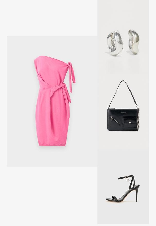 Rückenfreies pinkes Kleid aus weichem Stoff, mit einem gebundenen Taillenzug und einer figurbetonten Silhouette mit geripptem Saum.; Schwarze High-Heel-Sandale mit schmalem Knöchelriemen, quadratischer Zehenbox, glattem Leder und metallischem Schnallenakzent.; Schwarze Michael Kors Leder-Umhängetasche mit oberem Reißverschluss, diagonalem Reißverschlussfach vorne, Klappentasche mit Druckknopf und silbernem Kettendetail.; Silberne skulpturale Ohrringe mit glatten, geschwungenen Formen und reflektierenden Oberflächen. Sie verfügen über ein geschlossenes Ringdesign und eine ausgeprägte organische Form.