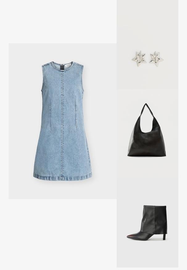 Αμάνικο φωτεινό μπλε denim μίνι φόρεμα σε Α γραμμή με στρογγυλή λαιμόκοψη και ορατή κεντρική ραφή στολίδια.; Μαύρο μποτάκι αστραγάλου από λείο δέρμα με μυτερό δάχτυλο και λεπτό τακούνι. Το πάνω μέρος έχει ελαφρώς μαζεμένο σχέδιο.; Μαύρη λείο δερμάτινη τσάντα ώμου με φαρδιά, μονή λαβή και άνετο, μίνιμαλ σχέδιο πάνω σε απλό φόντο.; Ασημένια σκουλαρίκια κρίκοι σε σχήμα αστεριού με λείο, γυαλιστερό φινίρισμα σε απλό λευκό φόντο.