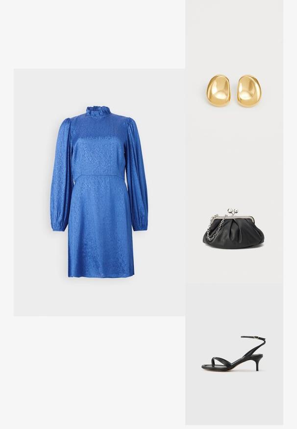 Robe bleue avec de longues manches bouffantes, un col haut à volants et un motif floral texturé. Le tissu a un éclat lisse et une taille cintrée.; Sandale pour femme en cuir noir avec fines lanières, une boucle d'orteil, une boucle à la cheville et un talon aiguille de hauteur moyenne sur un fond neutre.; Porte-monnaie en cuir noir avec texture froncée, cadre en métal argenté, fermeture à verrouillage kiss-lock et bandoulière en chaîne. Surface lisse et douce.; Boucles d'oreilles en forme de clou de couleur or, avec une forme lisse et arrondie et une surface réfléchissante, mettant en avant un design minimaliste sans motifs visibles.