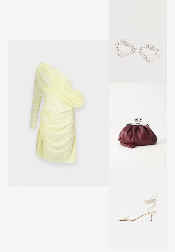 Vestido de un solo hombro en amarillo claro con rayas blancas, que cuenta con un diseño drapeado, manga larga y detalles gathered en la cintura.; Sandalia de tacón bajo color crema con lazos alrededor del tobillo y una amplia tira retorcida sobre los dedos, sobre un fondo blanco liso.; Pequeño bolso de mano de cuero burdeos con cierre metálico plateado y correa de muñeca sobre un fondo blanco.; Pendientes de aro de forma irregular en tono plateado con cierre de poste sobre una superficie blanca lisa.