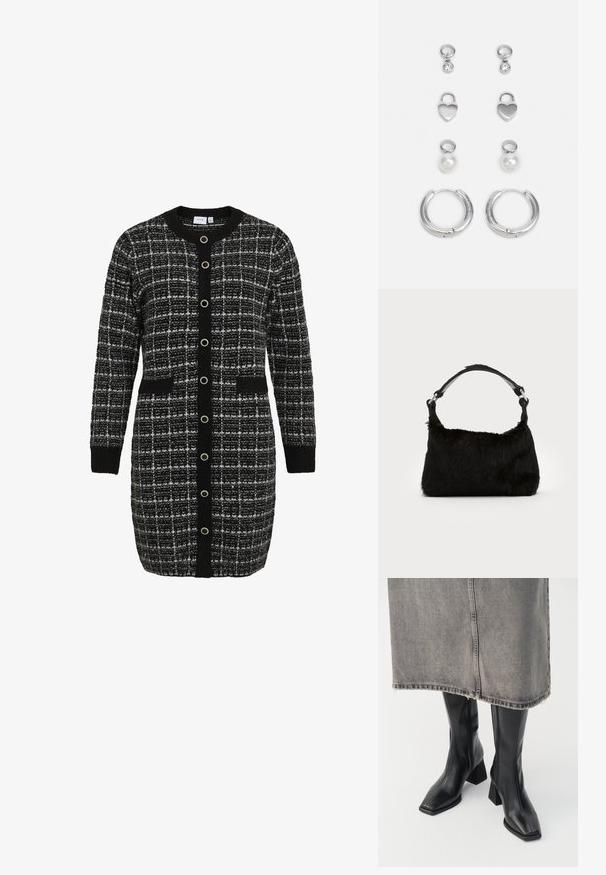 Schwarz-weißer karierter Cardigan mit rundem Kragen, langen Ärmeln, Vorderentaschen und kontrastierendem schwarzen Knopfverschluss. Strickstruktur.; Schwarze knielange Stiefel aus glattem Leder mit quadrater Zehenpartie und Blockabsatz. Getragen mit einem grauen Jeansrock mit ausgefranstem Saum.; Schwarze Kunstfell-Handtasche mit weicher Textur, runder Form und einem stabilen schwarzen Leder-Schulterriemen. Sichtbare silberne Hardware-Akzente.; Drei Paar silberne Ohrringe: kurze Stecker mit klaren Steinen, herzförmige Anhänger und große Creolen mit einer strukturierten Oberfläche.