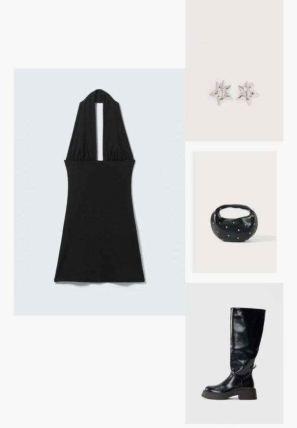 Vestido negro sin mangas con cuello halter en V profunda y cintura ajustada, exhibido plano sobre fondo claro.; Botas de cuero negro hasta la rodilla con un acabado brillante, puntera redondeada, tacón de plataforma grueso y detalle decorativo en la parte posterior.; Bolso de mano de cuero negro con forma redondeada, decorado con detalles de tachuelas plateadas y un asa corta. Textura lisa y cierre con cremallera.; Pendientes de aro plateados en forma de estrella con un acabado liso y pulido sobre un fondo blanco liso.
