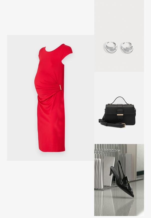 Rotes Schwangerenkleid mit kurzen Ärmeln, tailliertem Oberteil, gerafftem Stoff an der Taille und einem dekorativen goldenen Akzent. Sanfte Textur.; Schwarzer Leder-Pumps mit spitzer Spitze und Slingback-Riemen, verziert mit Fransen und einem goldenen Knopf, auf einem reflektierenden Boden in der Nähe von Metallordnerhaltern.; Schwarze Lederhandtasche mit goldenen Metallakzenten, rechteckige Form, Klappenverschluss, verstellbarer Schultergurt, glatte Textur, minimalistisches Design.; Paar polierte silberne Creolen mit geschichtetem, gebogenem Stabdesign auf einem einfarbigen hellen Hintergrund.