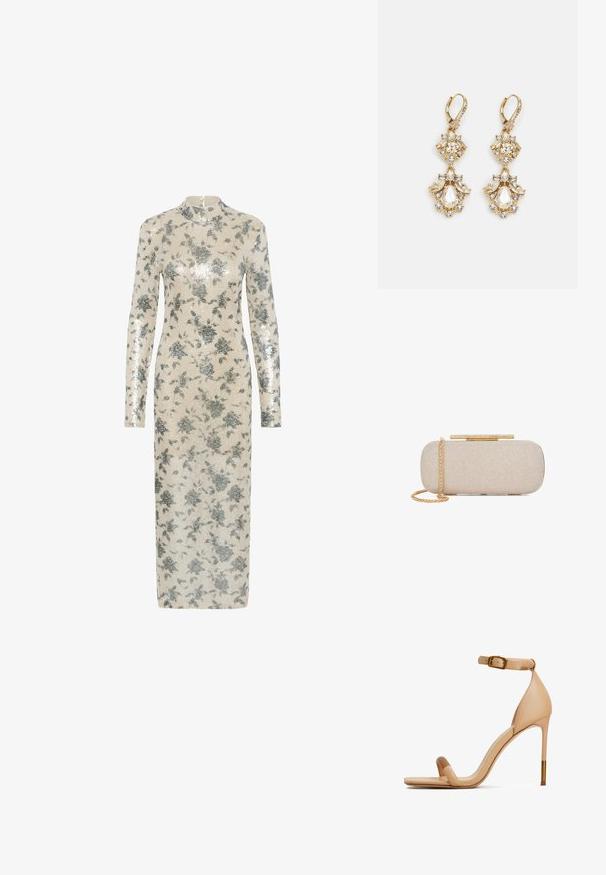Langrouw jurkje in crème met metallic zilveren bloemsequins, hoge halslijn en rechte silhouet, dat tot halverwege de kuit reikt. Ritsluiting aan de achterkant.; Naakt leren hoge hak sandaal met een slanke enkelband en een gouden gesp. Kenmerken zijn een vierkante teen en een taps toelopende hak met een gouden accent.; Rechthoekige beige gestructureerde clutch met goudkleurige kettingband en goudkleurig sluiting versierd met strass steentjes op witte achtergrond.; Gouden hangoorbellen met een clusterontwerp, versierd met ronde en druppelvormige heldere kristallen, die zich kenmerken door ingewikkelde details.