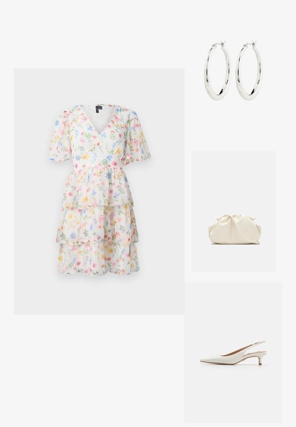 Flerlags blomsterkjole med v-hals, korte puffærmer og et let, gennemsigtigt stof med flerfarvede blomstermønstre over det hele.; Steve Madden KARI - Pumps - white; Blød, cremefarvet læder clutch taske med samlet, rynket design og en tynd skulderrem, der hviler foran på en ensfarvet baggrund.; Sølvøreringe i form af hoops med en glat, blank finish. Cirkulær form, der har en sikker lås. Simpelt og elegant design.