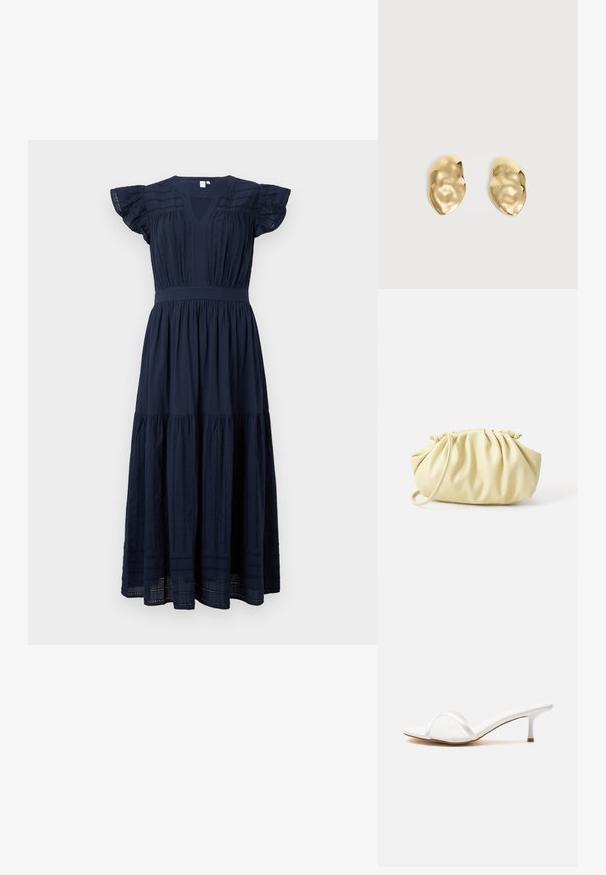 Marineblaue Midi-Kleid mit V-Ausschnitt, gerafften kurzen Ärmeln und vertikalen Spitzenakzenten auf dem Oberteil und den Rockpaneelen.; Weißer, offener Mule mit einem schmalen, durchsichtigen Riemen vorne und einem niedrigen Kitten-Heel auf einer schlichten Oberfläche.; Gelbe, gefaltete Handtasche aus glattem Kunstleder mit weicher Form, einzigem Schulterriemen und gerafftem Oberteil.; Paar glänzende, unregelmäßig geformte Ohrstecker aus Goldmetall mit zerknitterter, glatter Oberfläche auf schlichtem hellem Hintergrund.