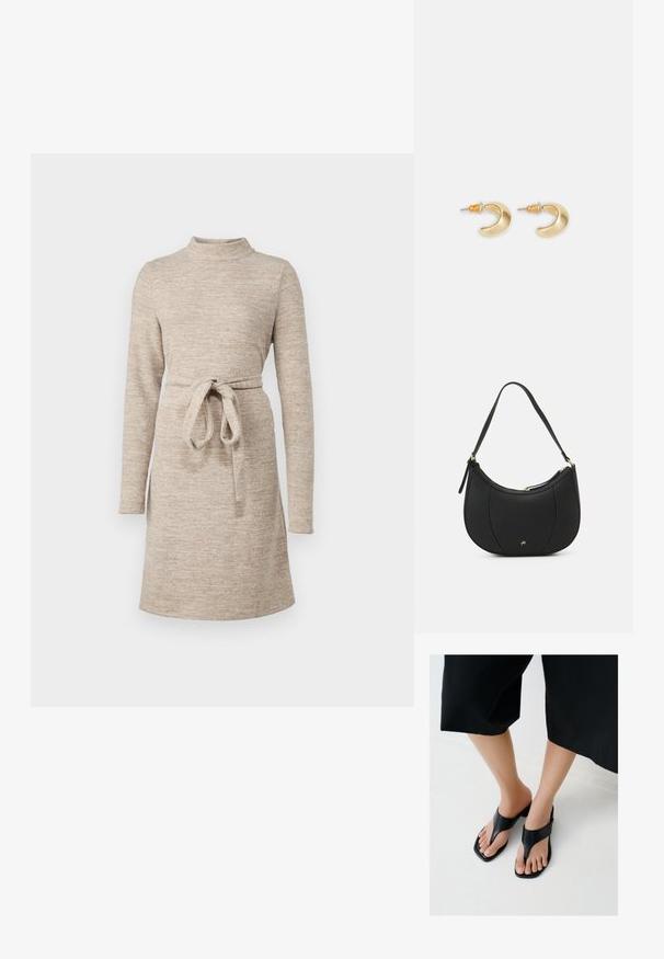 Robe en tricot beige avec un col montant, des manches longues et une ceinture en tissu à la taille. Texture douce et coupe évasée, arrivant au genou.; Pieds portant des sandales à talons noirs à bouts carrés avec des larges brides, associés à un pantalon noir court sur un sol clair.; Sac à main en cuir noir avec une forme courbée, surface texturée, coutures avant et un logo doré. Il est doté d'une seule sangle ajustable.; Boucles d'oreilles en forme de croissant en or avec une finition lisse, présentant des accents orange près du clou et un matériel en argent.