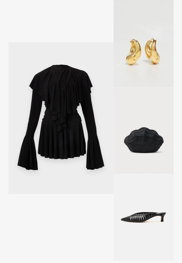 Schwarzes Oberteil mit geschichteten Rüschen am Ausschnitt und langen Glockenärmeln, mit plissiertem Saum und weicher Stofftextur.; Schwarze Leder-Mule mit spitzer Schuhspitze, Riemchen-Design und niedrigem Kittenheel auf weißem Hintergrund.; Schwarze Korbtasche in Muschelform mit gebogenem Oberteil und gewebter Textur auf einfarbigem Hintergrund.; Goldene Creolen mit einer glatten, geschwungenen Form und polierter Oberfläche. Mit einem Verschlussmechanismus und leichten Einkerbungen für Details.