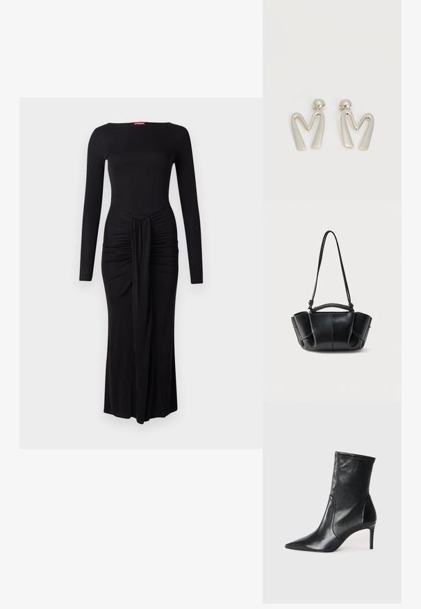 Robe noire à manches longues avec un corsage ajusté, texture froncée à la taille et ourlet droit, fabriquée en tissu extensible doux.; Bottes noires à la cheville en cuir lisse, dotées d'un bout pointu, d'un tige ajustée et d'un talon haut fin. Design minimaliste sans quincaillerie visible.; Sac à main en cuir noir avec une silhouette courbe, des côtés froncés, une anse tressée et une longue bandoulière fine sur fond blanc.; Paire de boucles d'oreilles en métal argenté en forme de lettre M angulaire avec des tiges arrondies sur fond blanc.