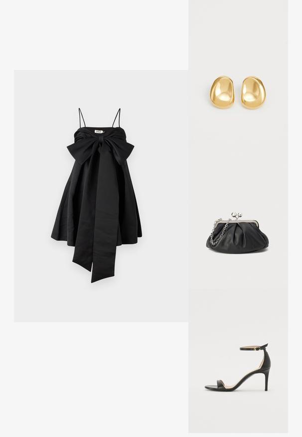AMUR ROSE BABY DOLL DRESS - Koktailové šaty/večierkové šaty - black; Čierne kožené sandále na vysokom podpätku s popruhom okolo členka. Vlastnosti hladkého povrchu, otvorenej špičky a tenkého podpätku. Detail zlatého spony.; Čierna kožená kabelka s vrúbkovou textúrou, strieborným kovovým rámom, uzáverom na pobozkanie a retiazkou na nosenie. Hladký, jemný povrch.; Náušnice so zlatou farbou v tvare hladkých, zaoblených bodiek s reflexným povrchom, prezentujúce minimalistický dizajn bez viditeľných vzorov.
